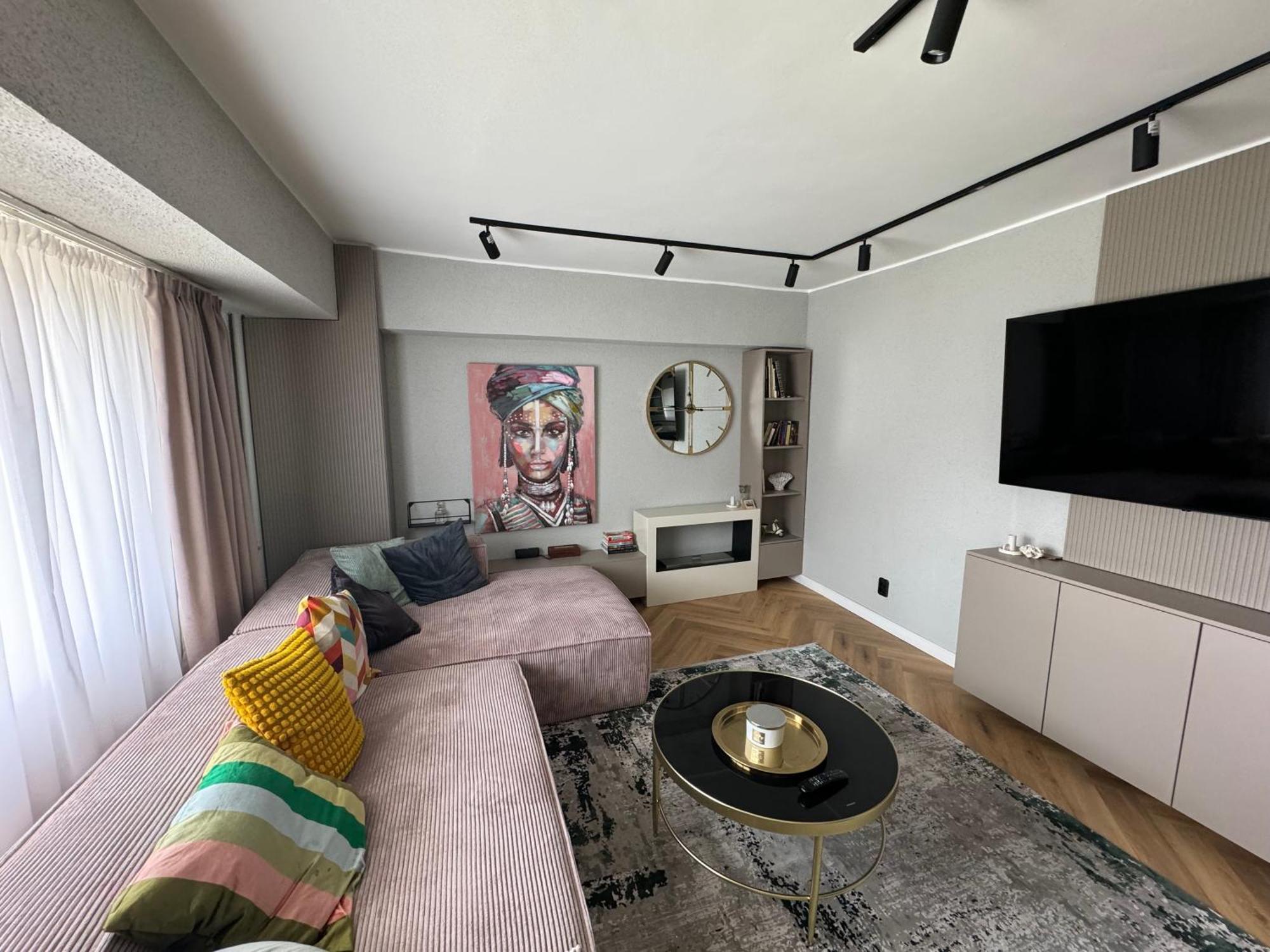 Apartament Lux Vedere Rond Alba Iulia บูคาเรสต์ ภายนอก รูปภาพ
